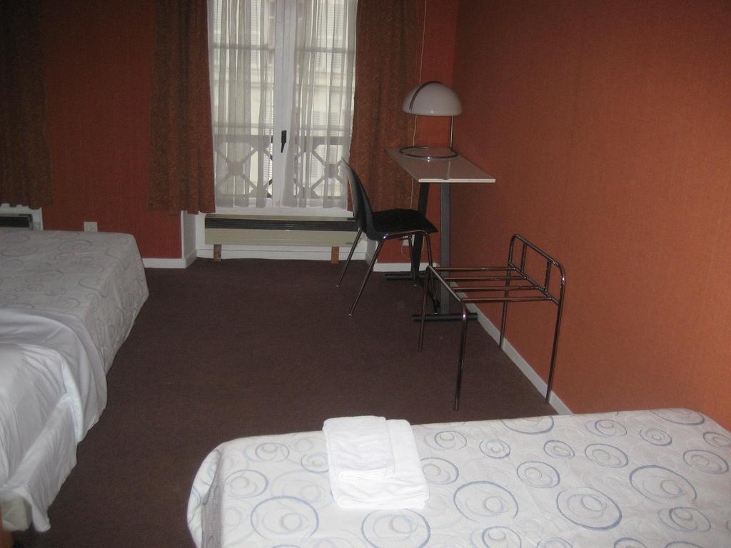 Hotel Meteore Paris Bilik gambar